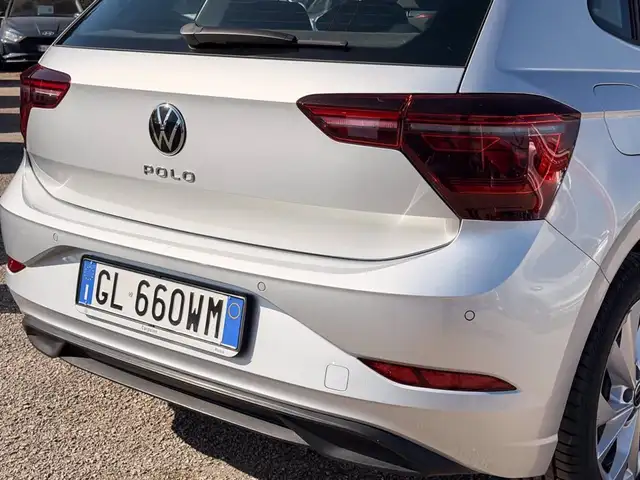 Volkswagen Polo view 18