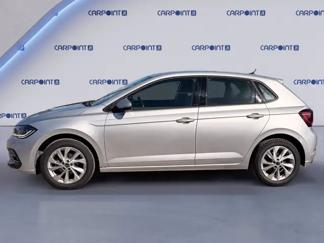 Volkswagen Polo view 4