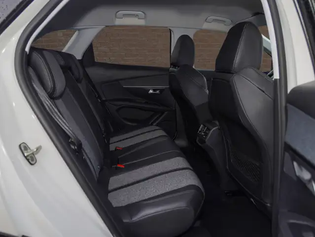 Peugeot 3008 view 10
