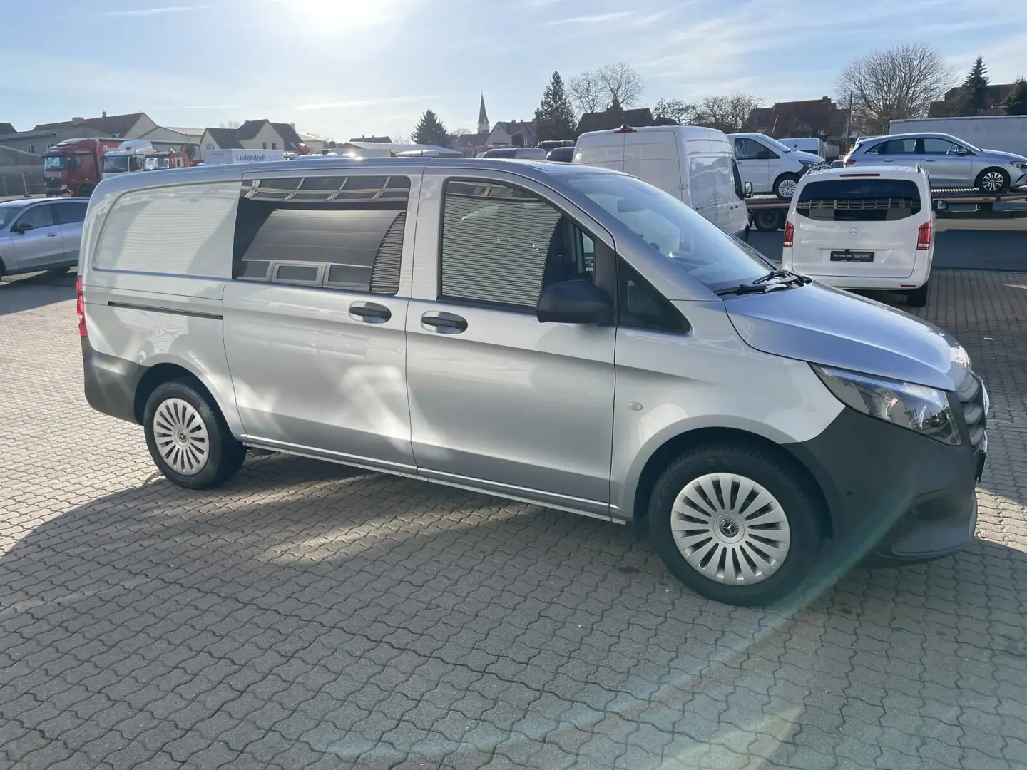 Mercedes-Benz Vito Vito 116 CDI Mixto L FACELIFT+KLIMA+AHK+DAB+NAVI Silber - 2