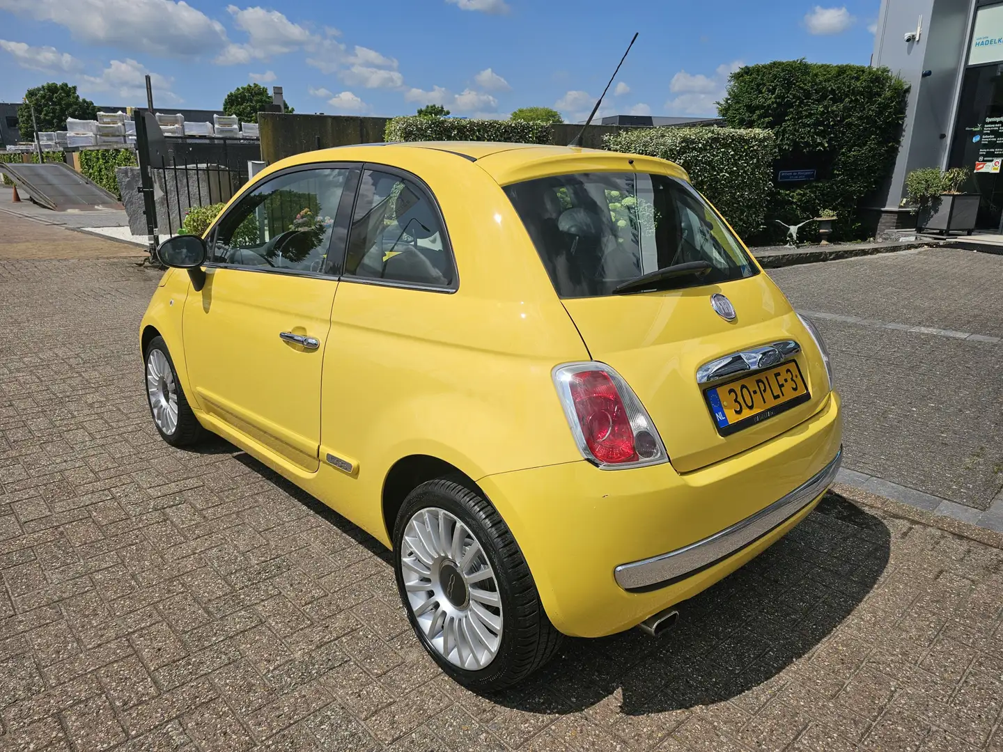 Fiat 500 1.2 Lounge Automaat Jaune - 2
