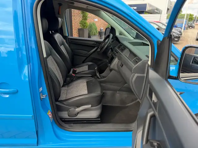 Volkswagen Caddy view 26