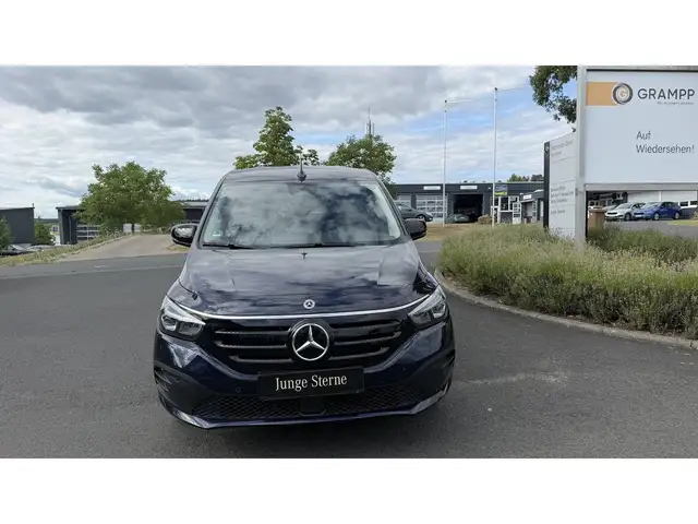 Mercedes-Benz EQT view 2