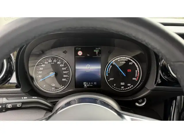 Mercedes-Benz EQT view 13