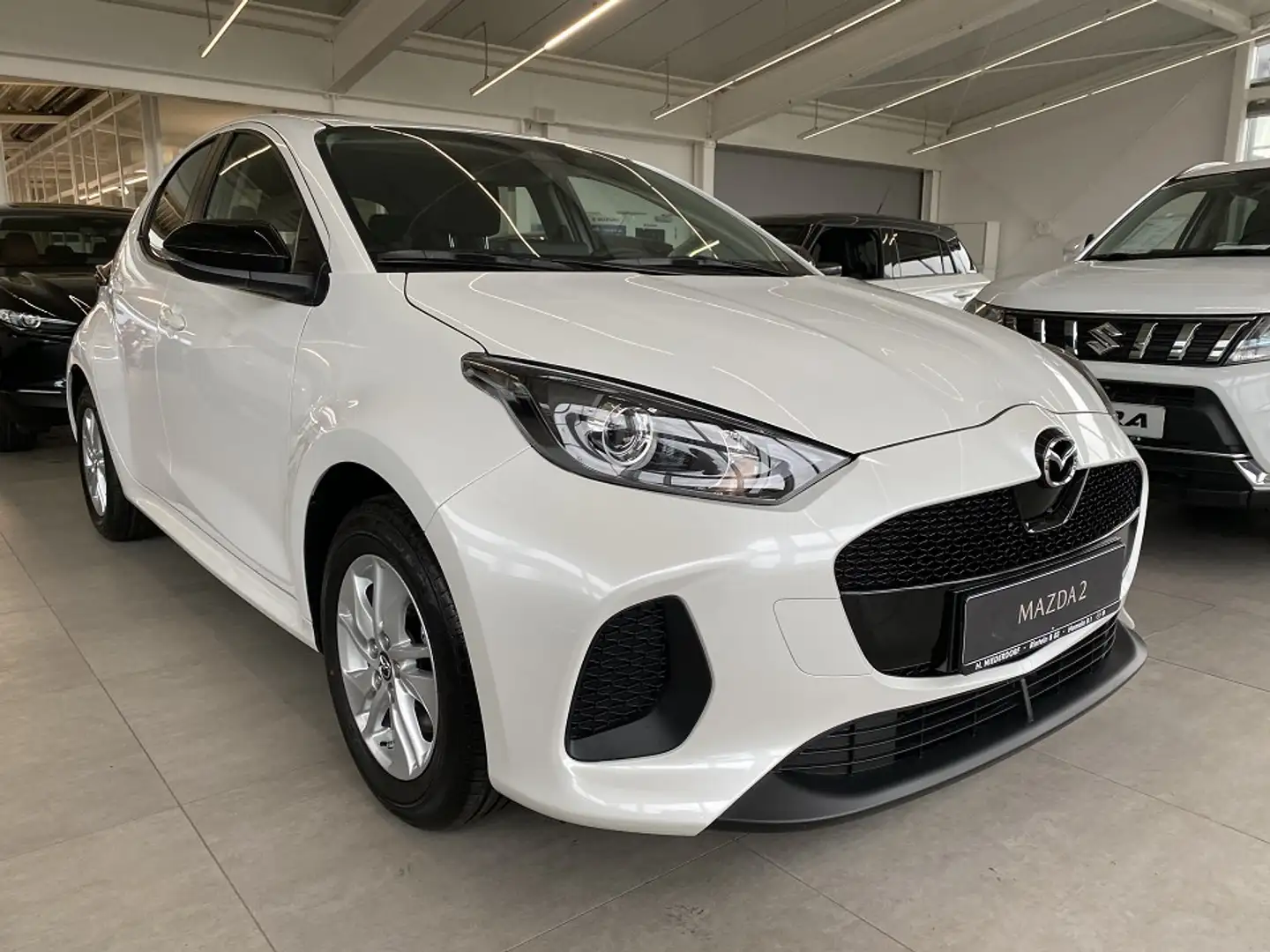 Mazda 2 Hybrid 1.5L Hybrid VVT-i Centre Weiß - 1
