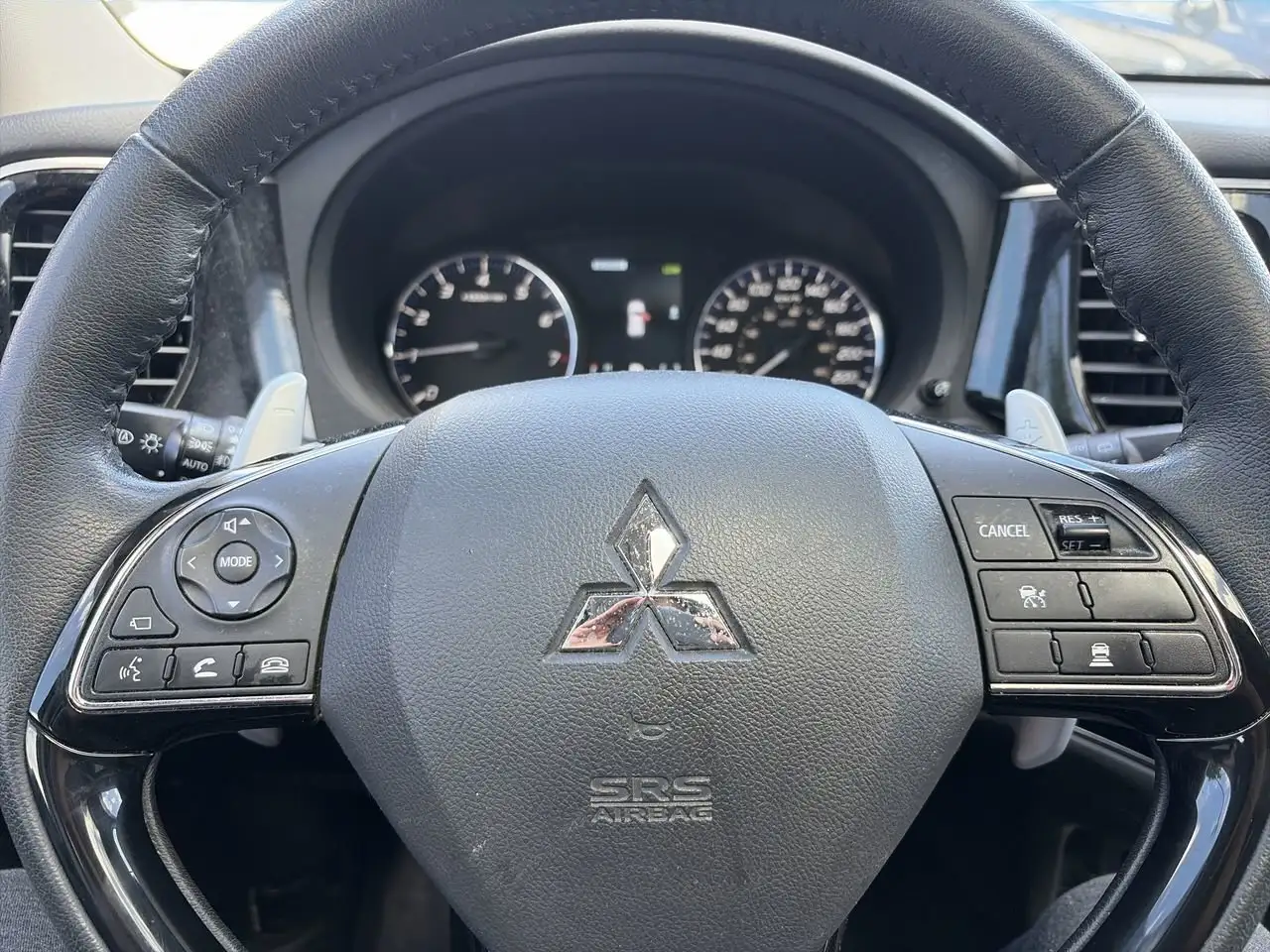 Mitsubishi Outlander fotografie Mitsubishi Outlander