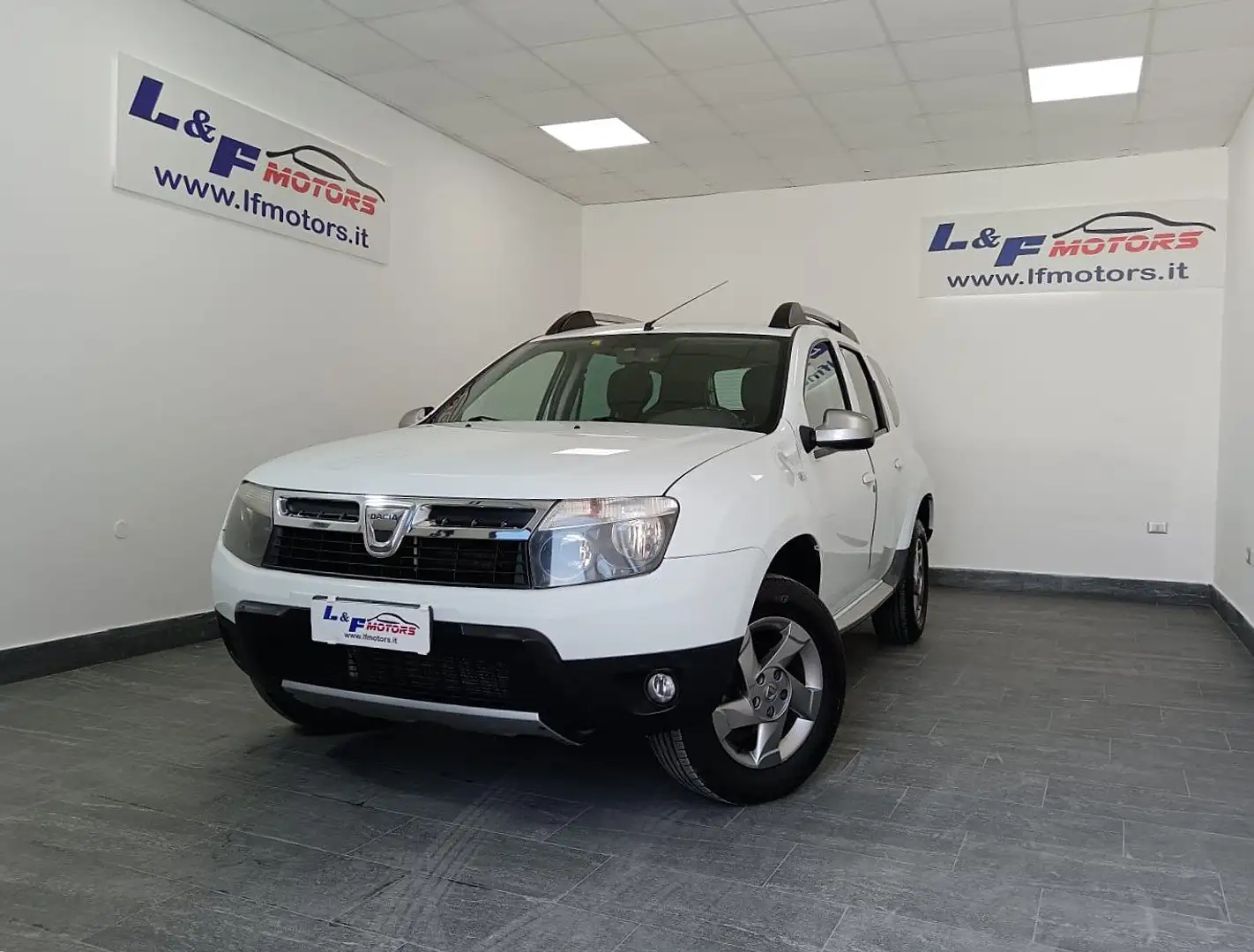 Dacia Duster Duster 1.6 Laureate Gpl 4x2 110cv Bianco - 1