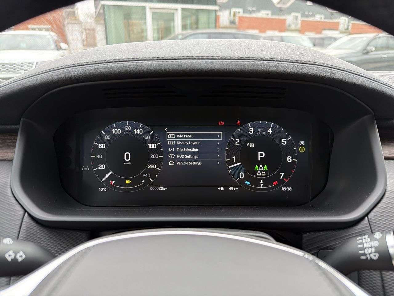 2026 Land Rover Discovery P300 Dynamic SE thumb 12