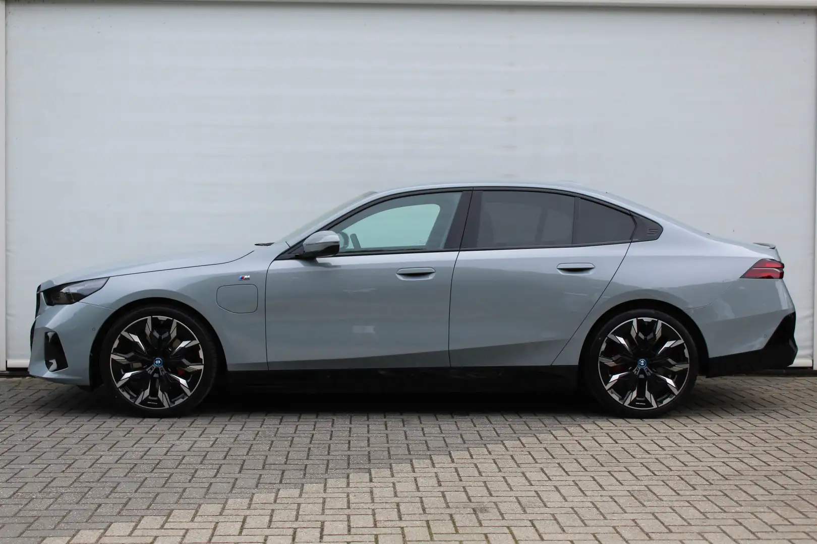 BMW 530 5 Serie 530e M Sport Automaat / Bowers & Wilkins / Gris - 2