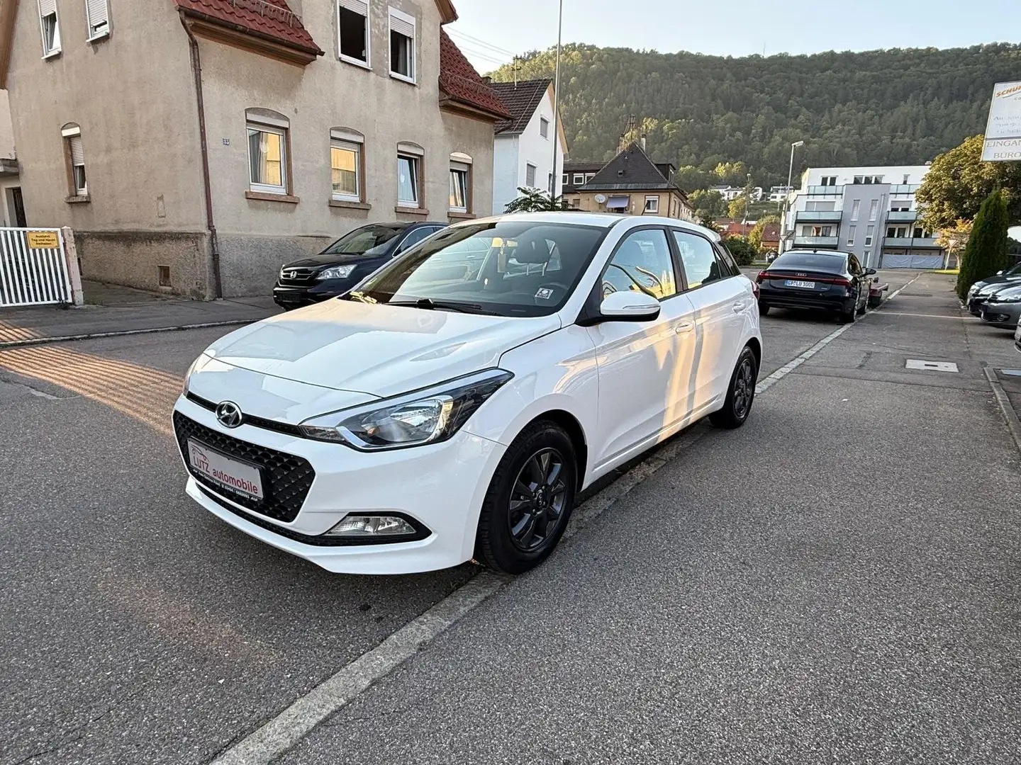 Hyundai i20 YES! Plus Weiß - 1
