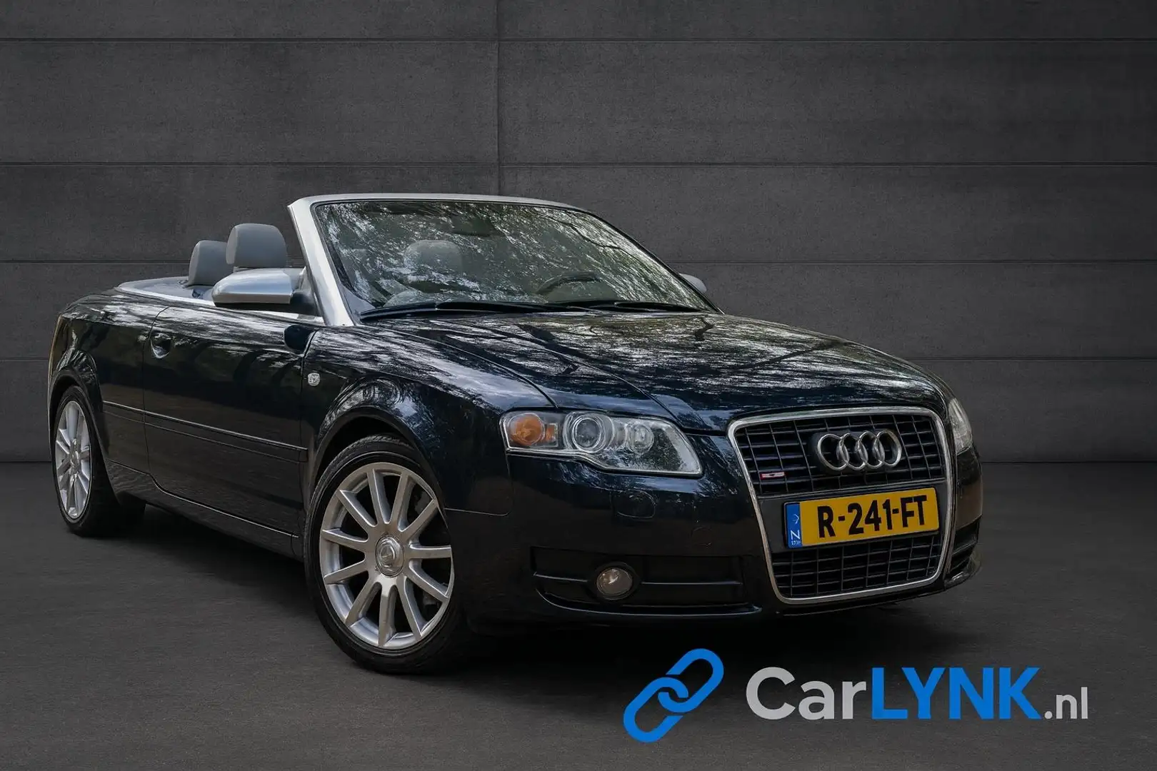Audi A4 Cabriolet 4.2 V8 S4 quattro Blauw - 1