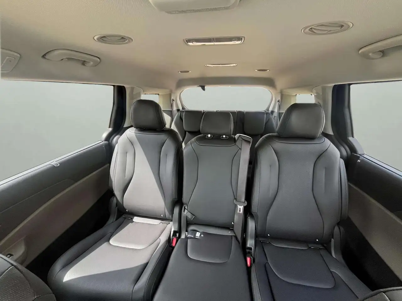 Kia Carnival fotografie Kia Carnival