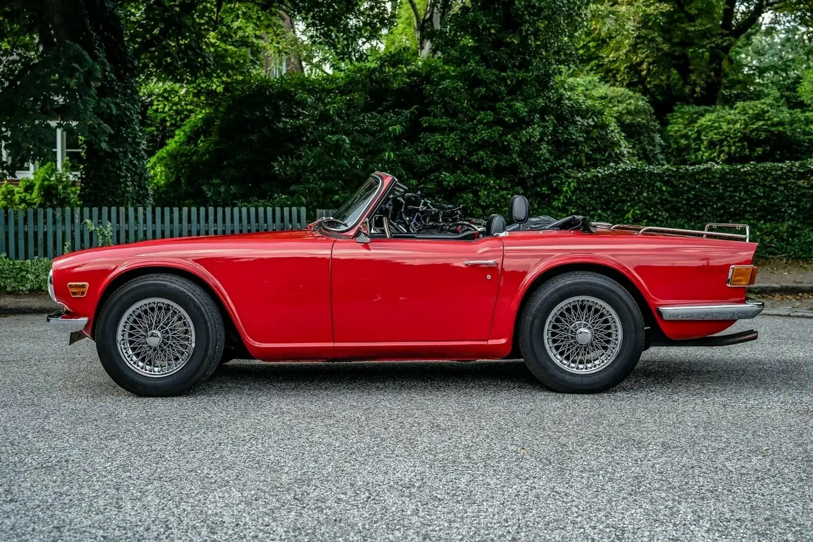 Triumph TR6 Cabriolet Rot - 1