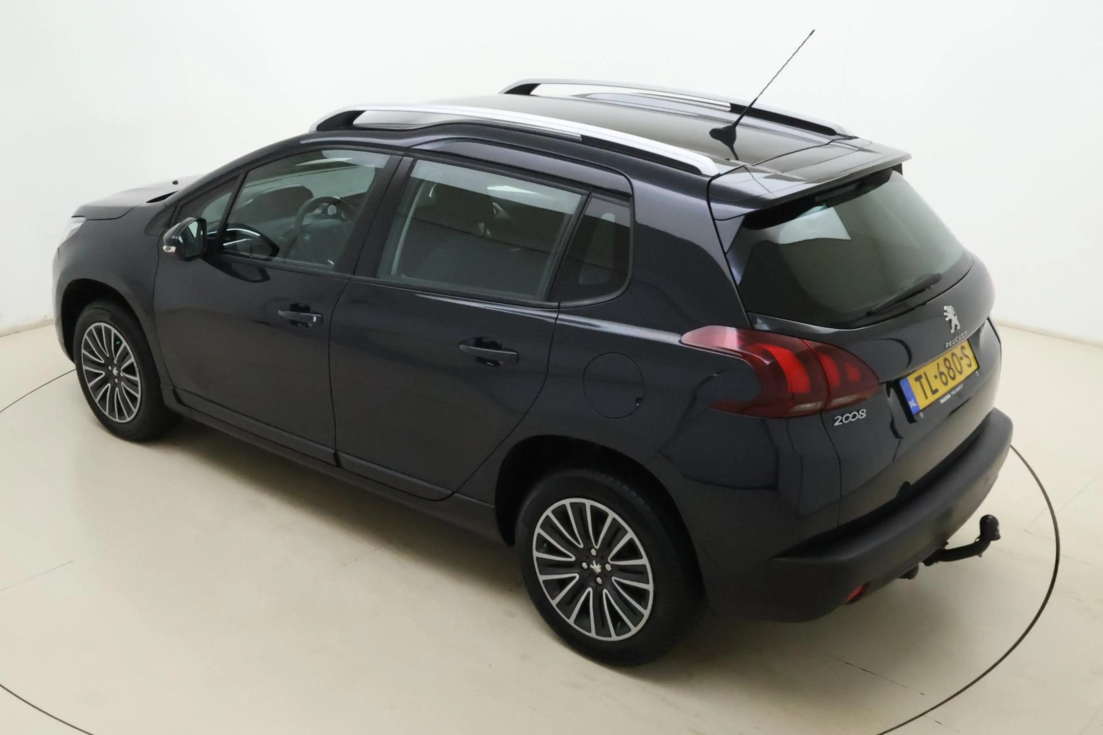Peugeot 2008 1.2 PureTech Blue Lion | Trekhaak | Airco | Cruise — photo 4