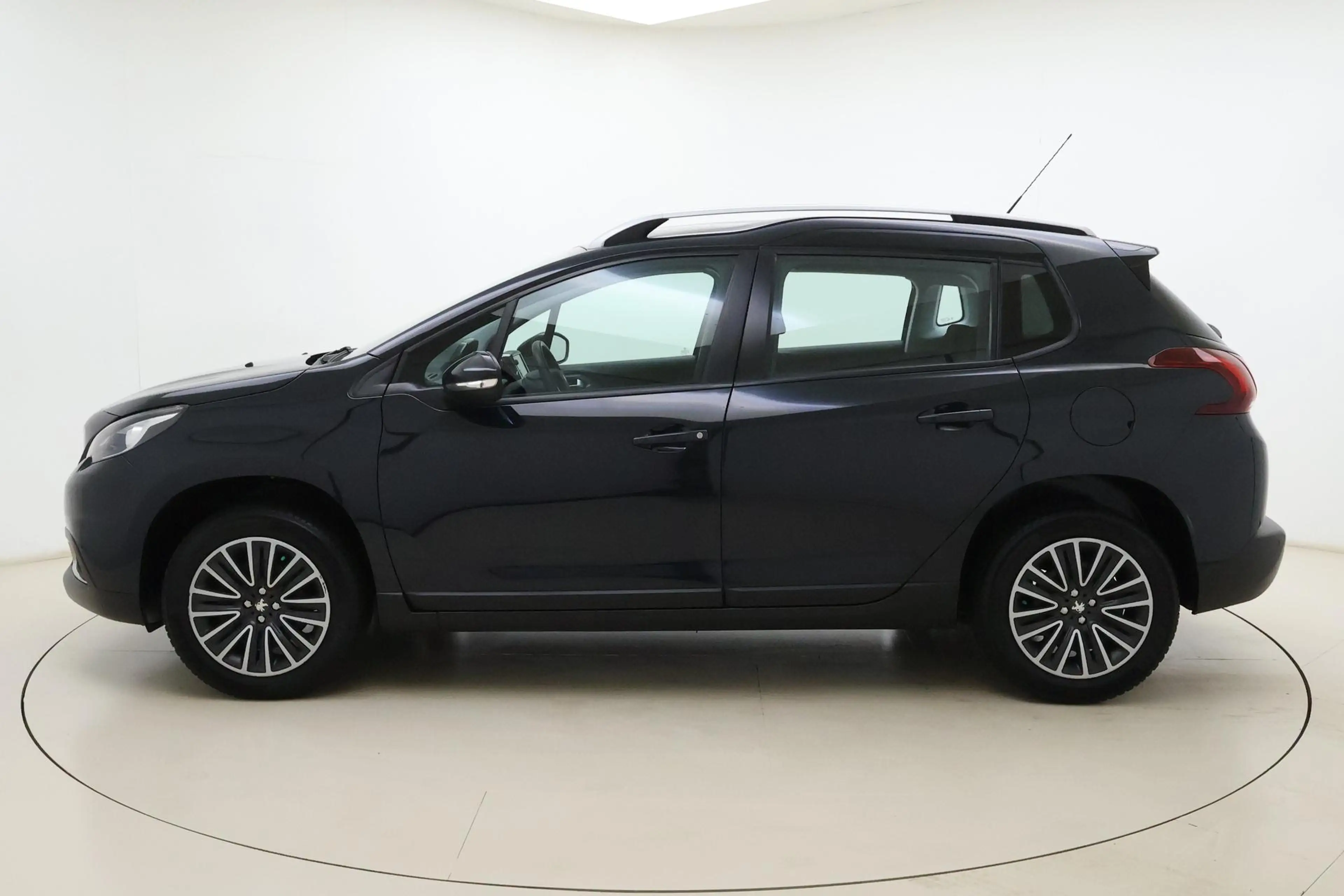 Peugeot 2008 1.2 PureTech Blue Lion | Trekhaak | Airco | Cruise — photo 5