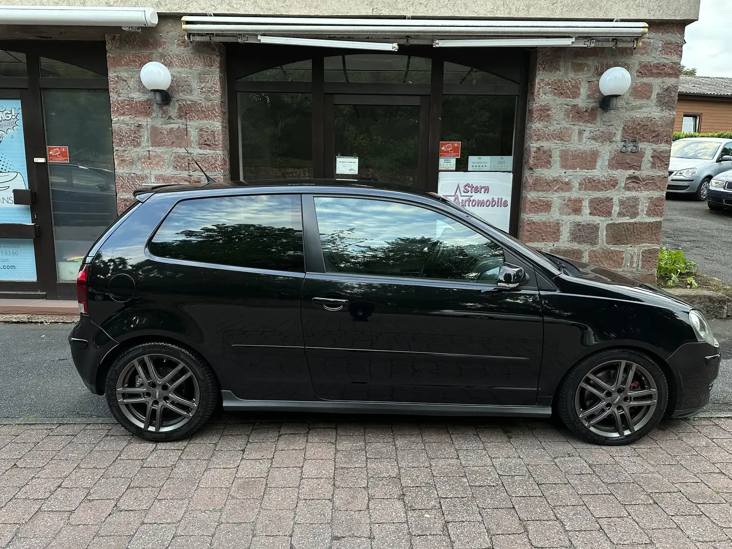 Volkswagen Polo 1.8 GTI*SHZ*Klimaautomatik*Gewindefahrwerk*Bull X* Schwarz - 2