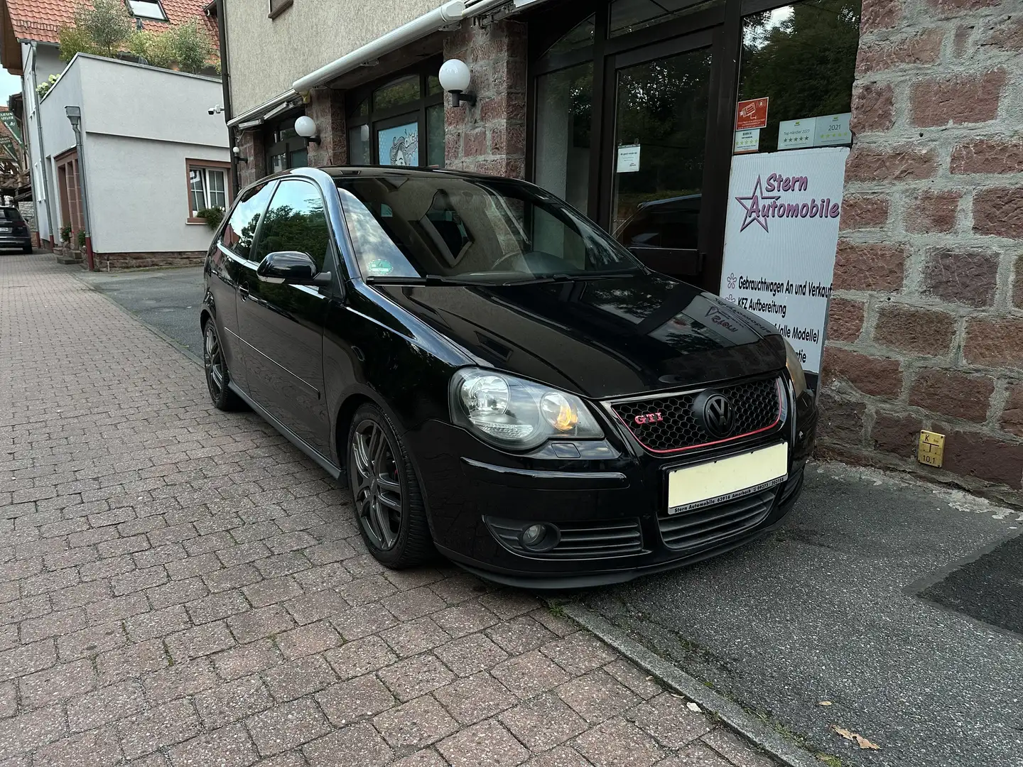 Volkswagen Polo 1.8 GTI*SHZ*Klimaautomatik*Gewindefahrwerk*Bull X* Schwarz - 1