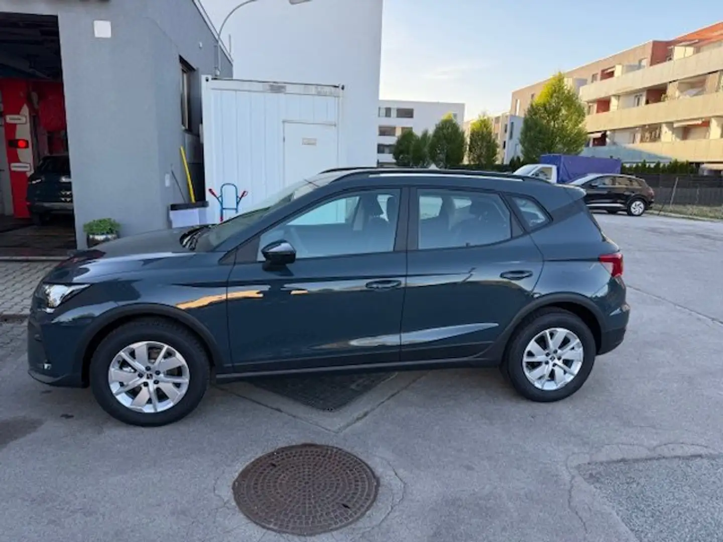 SEAT Arona 1.0 TSI 70 kW Grau - 2