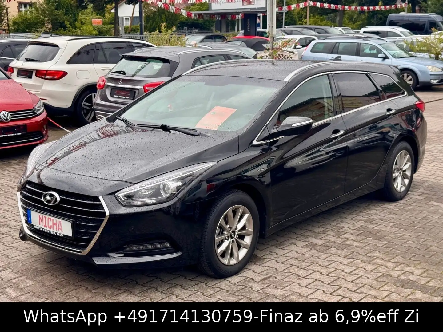 Hyundai i40 cw blue Trend-NAVI-SHZG-LHZG-KAMERA-PDC-USB- Zwart - 1