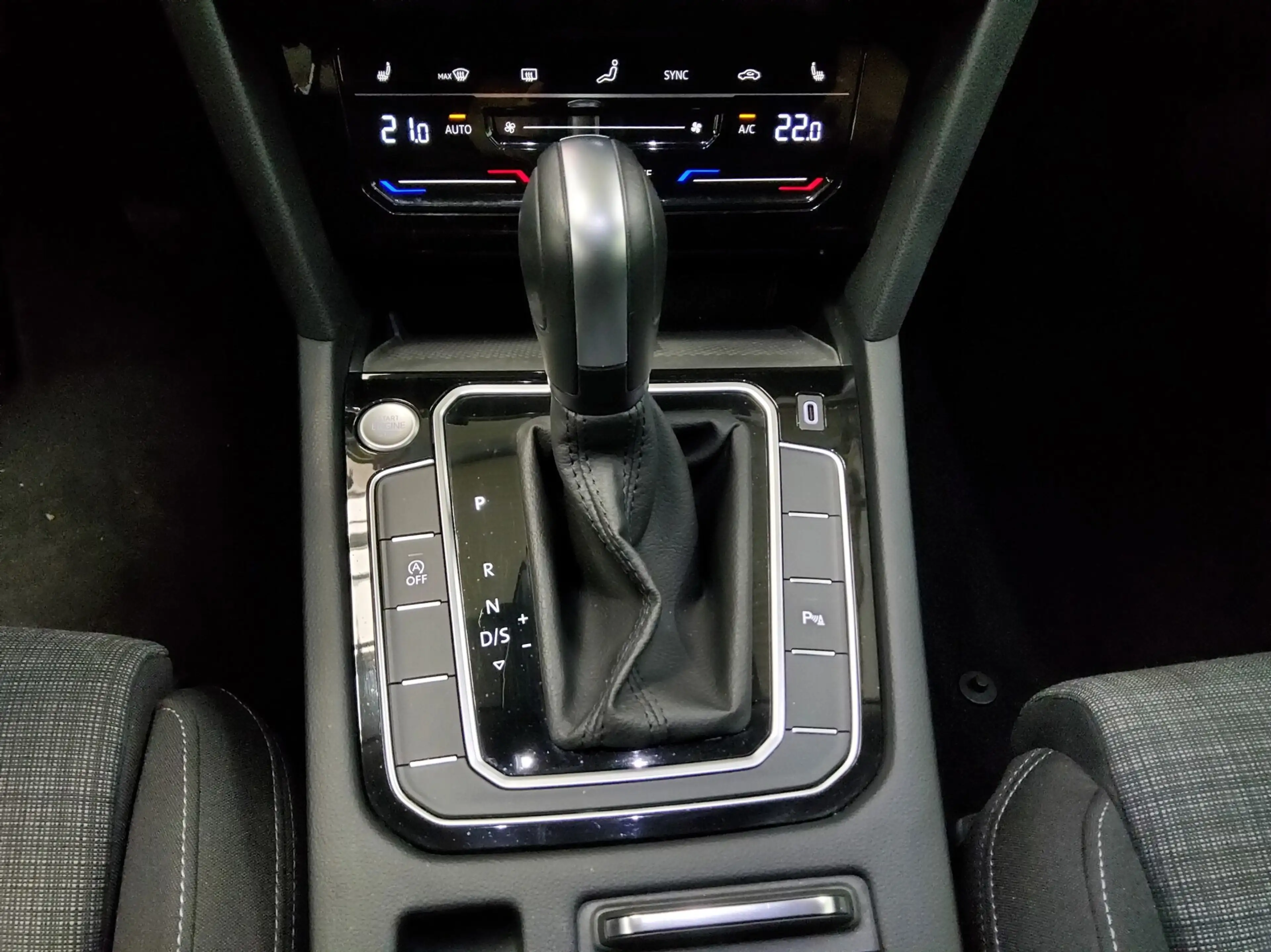 Volkswagen Passat Variant — photo 6