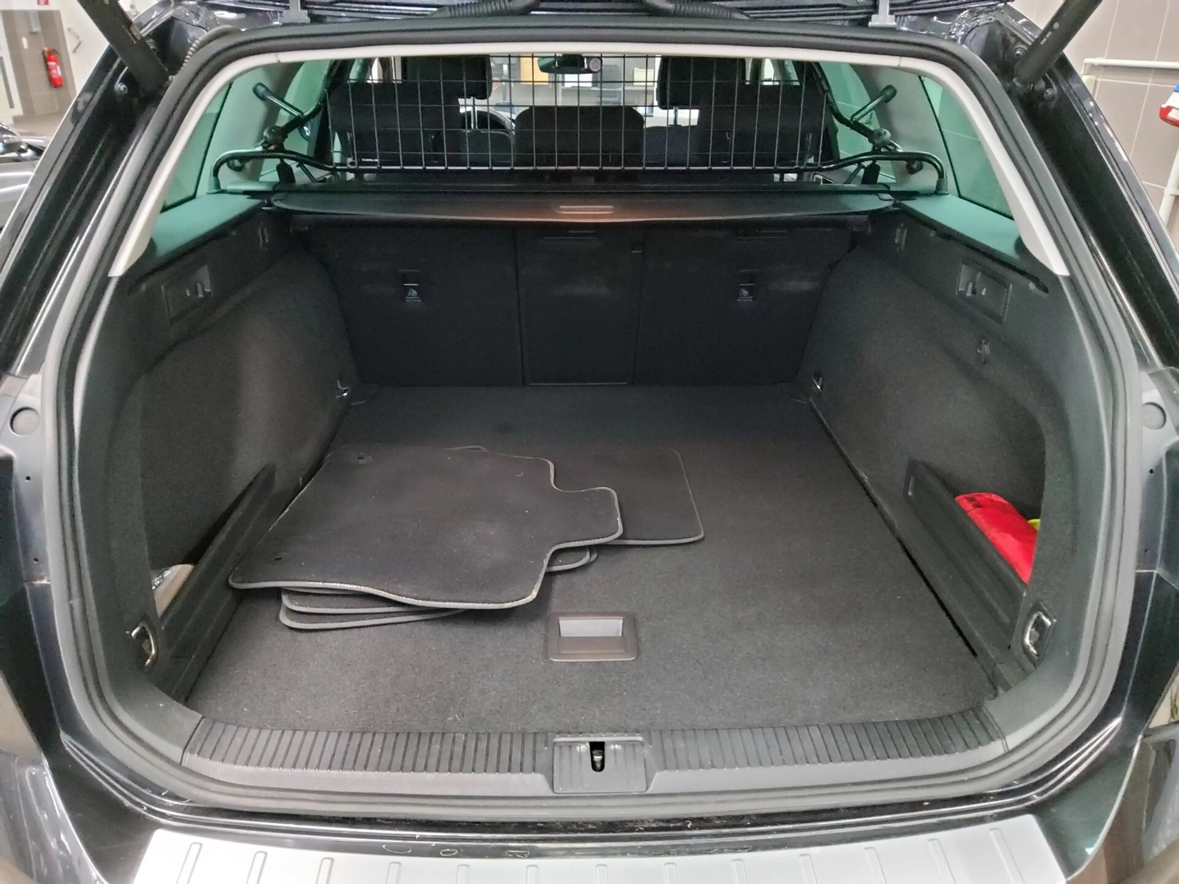 Volkswagen Passat Variant — photo 12