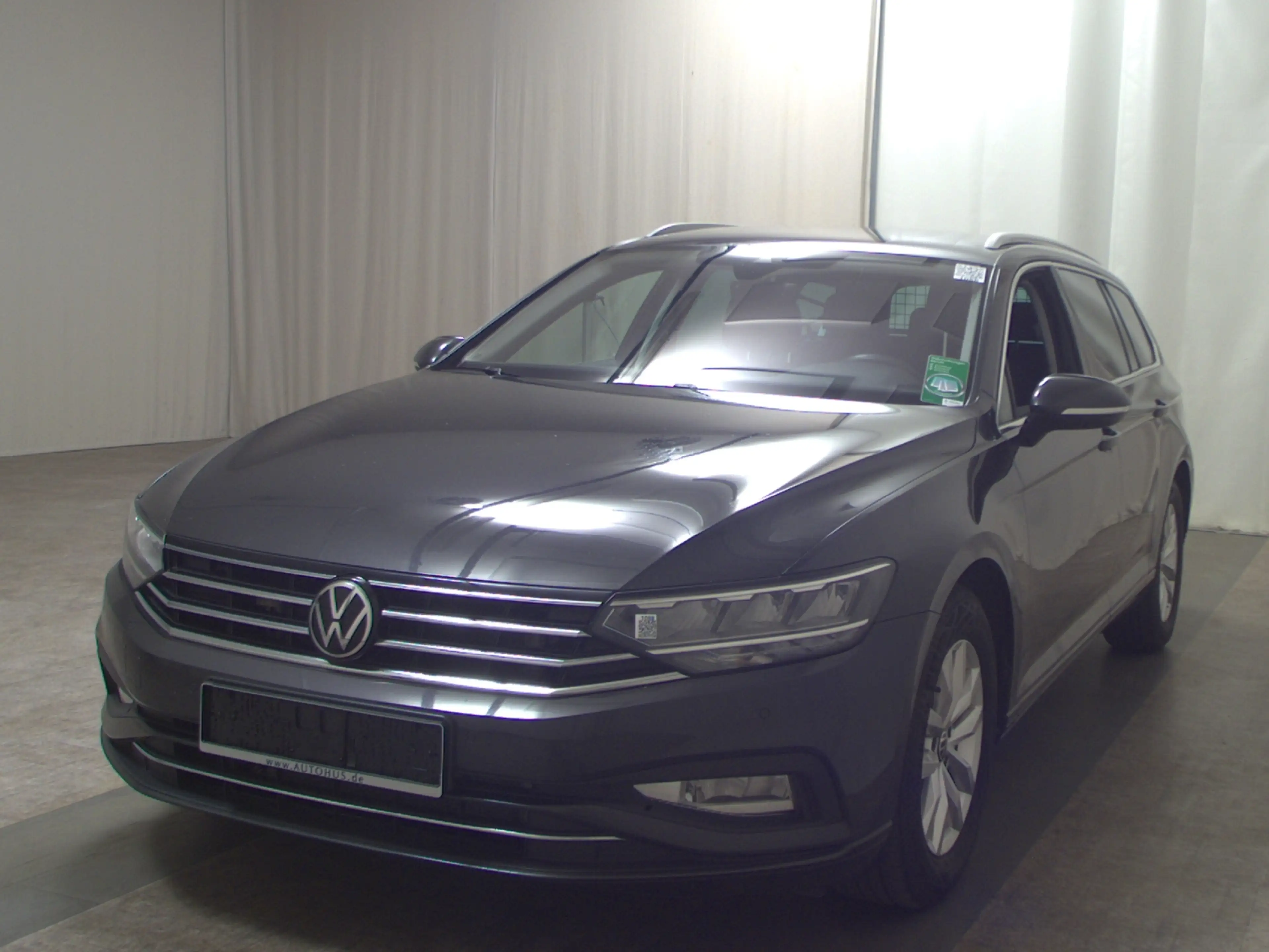 Volkswagen Passat Variant — photo 2