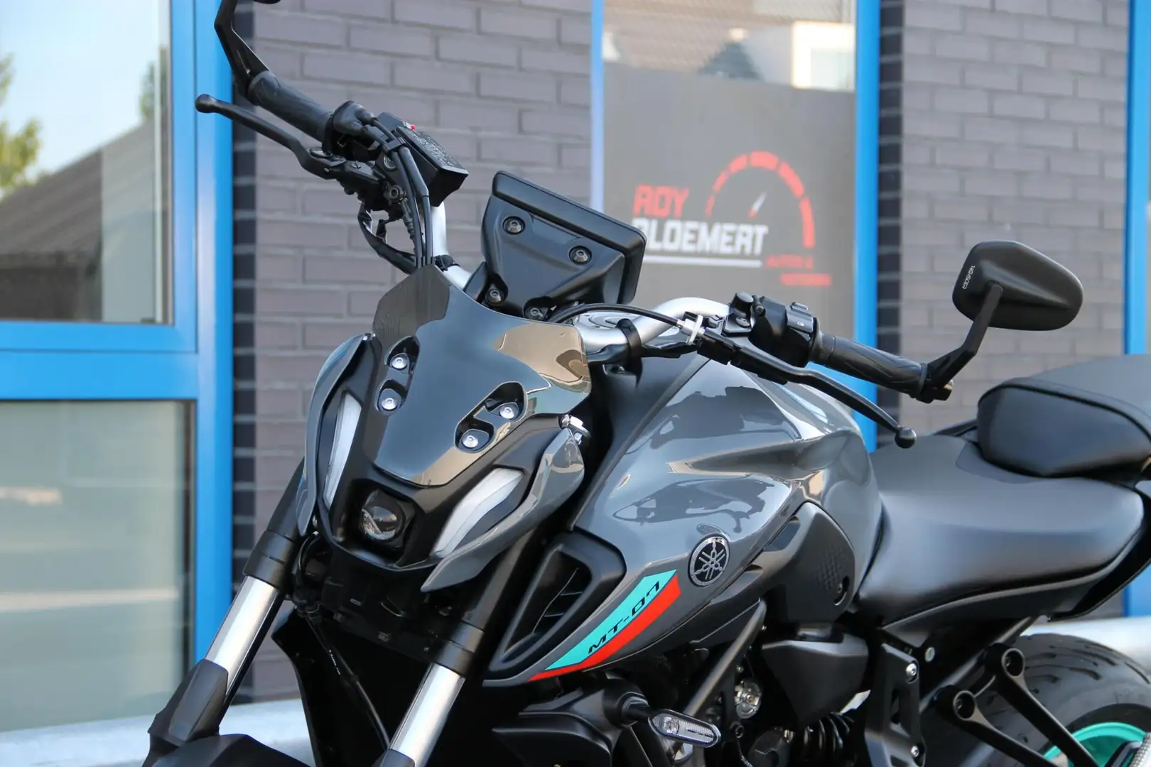 Yamaha MT-07 Gris - 2