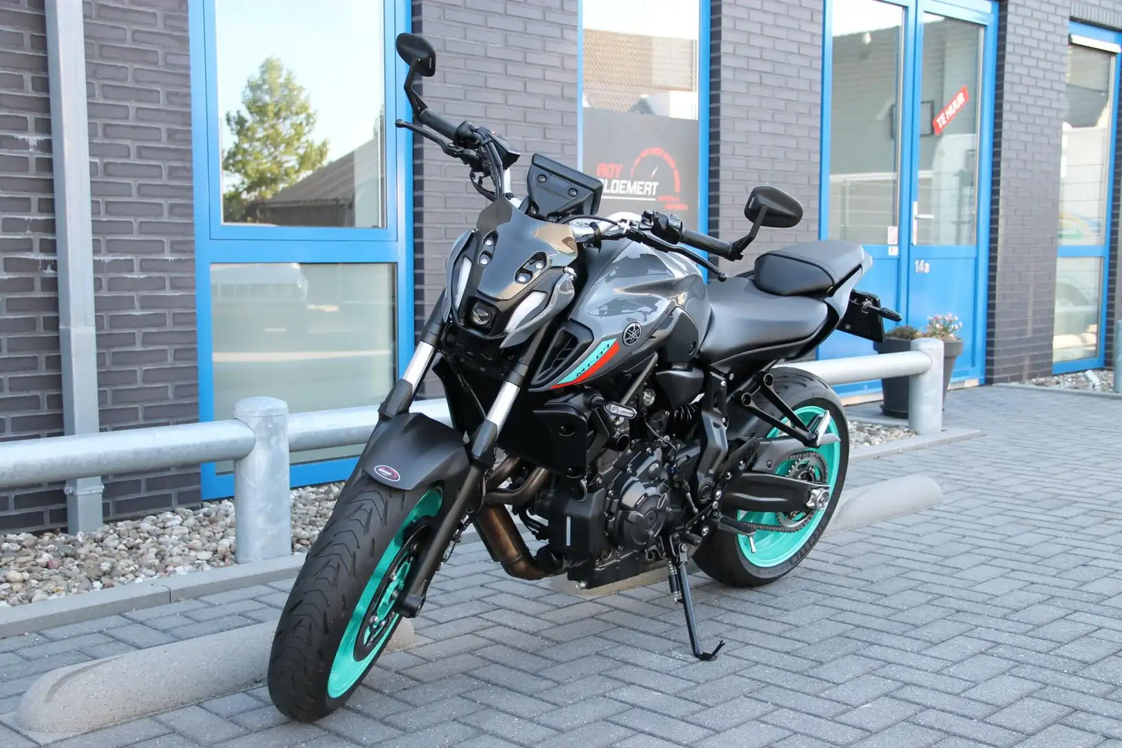 Yamaha MT-07 Gris - 1