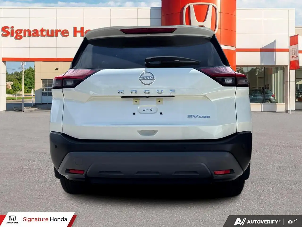 Nissan Rogue fotografie Nissan Rogue