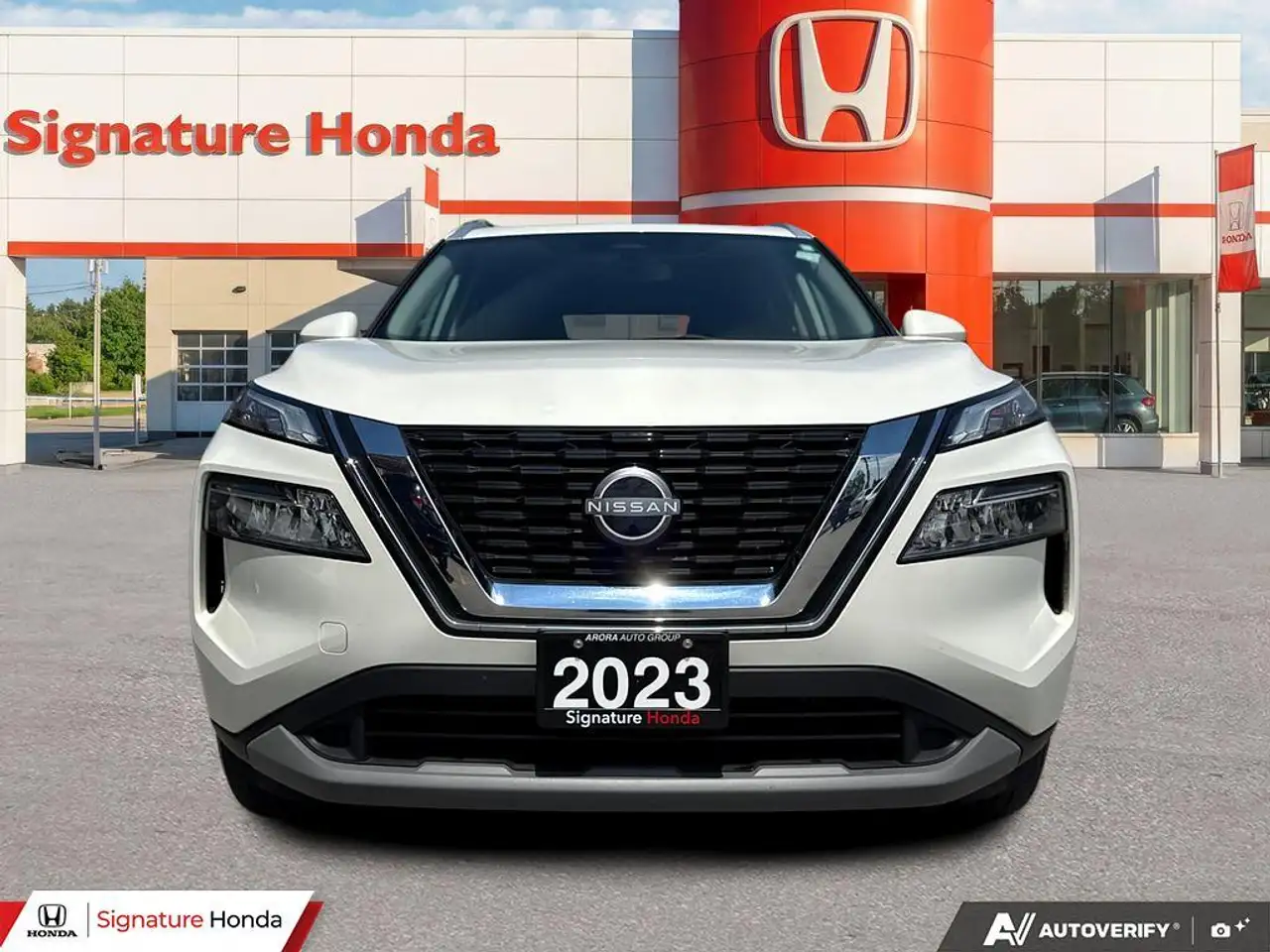 Nissan Rogue fotografie Nissan Rogue