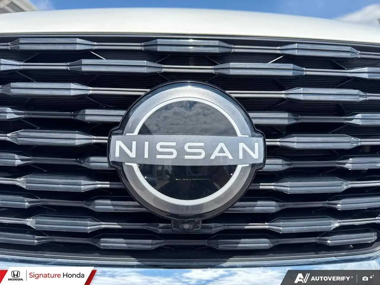 Nissan Rogue fotografie Nissan Rogue