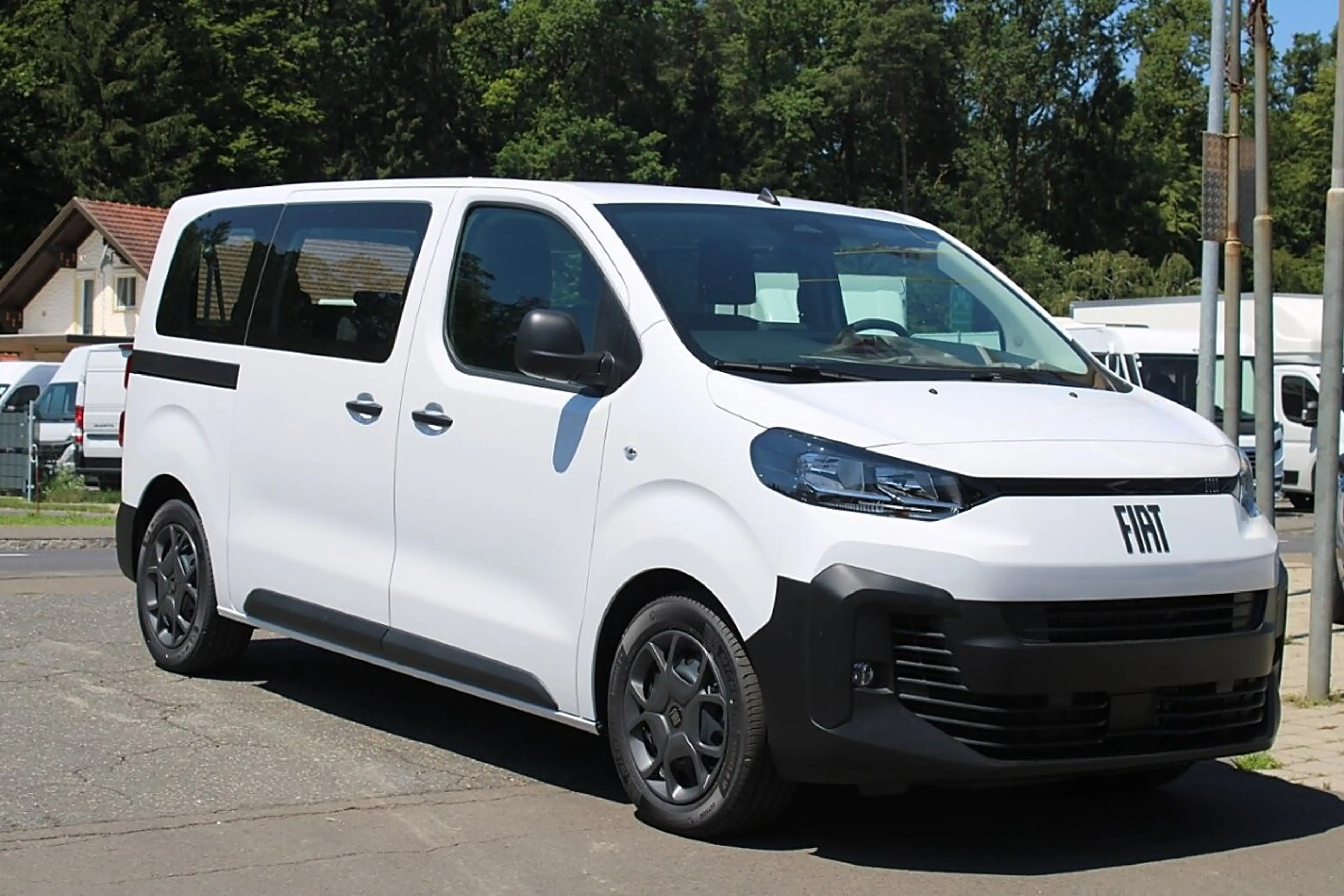 Fiat Scudo Kombi L2 H1 180PS Automatik Navi Kamera AHK 9S... — photo 4