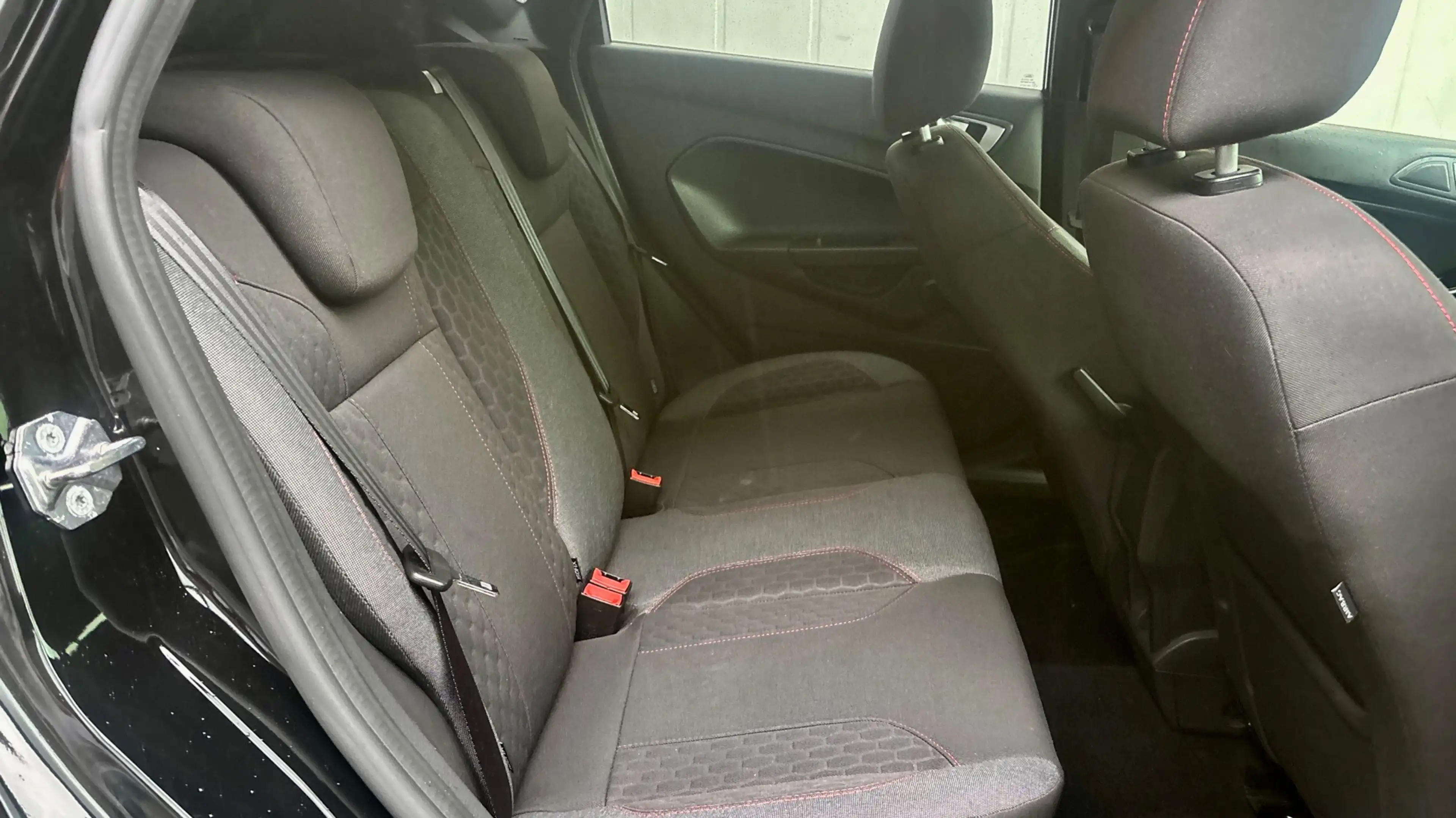 Ford Fiesta 1.0 EcoBoost ST Line Navi / Maxton / Cruise / PDC — photo 31
