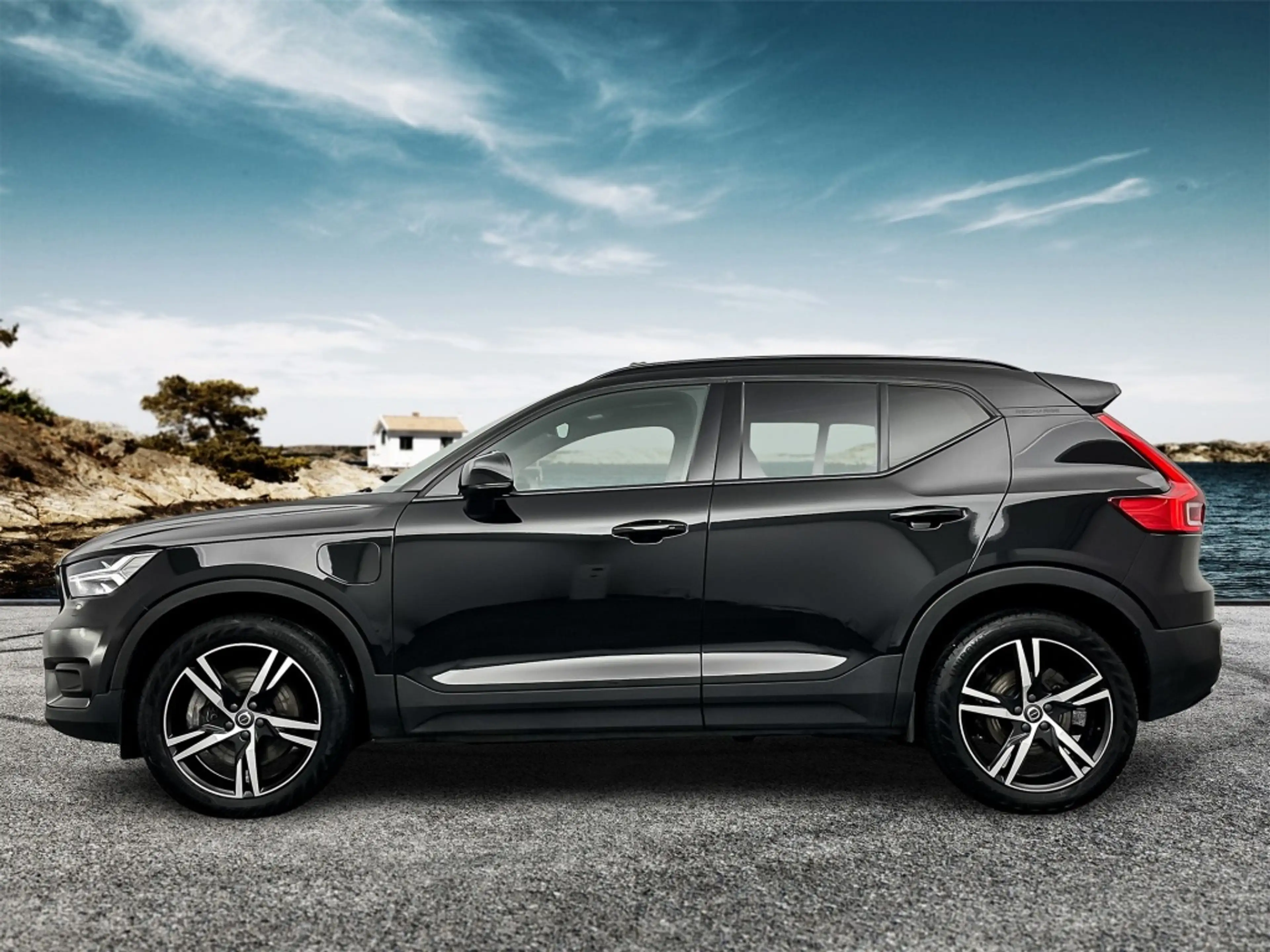 Volvo XC40 T5 262PK Recharge R-Design| Pano| Adap.Cruise| 360 — photo 7