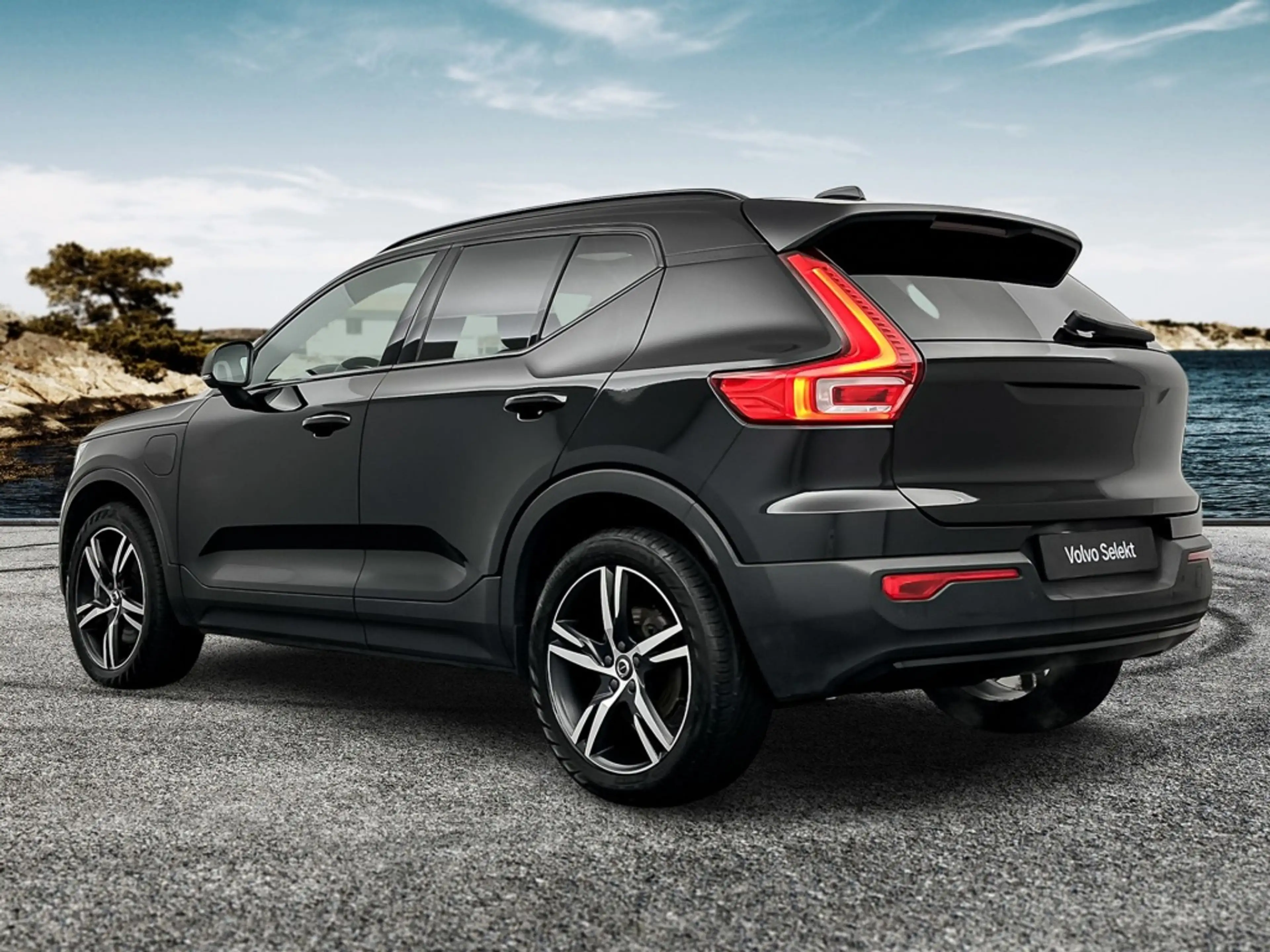 Volvo XC40 T5 262PK Recharge R-Design| Pano| Adap.Cruise| 360 — photo 5