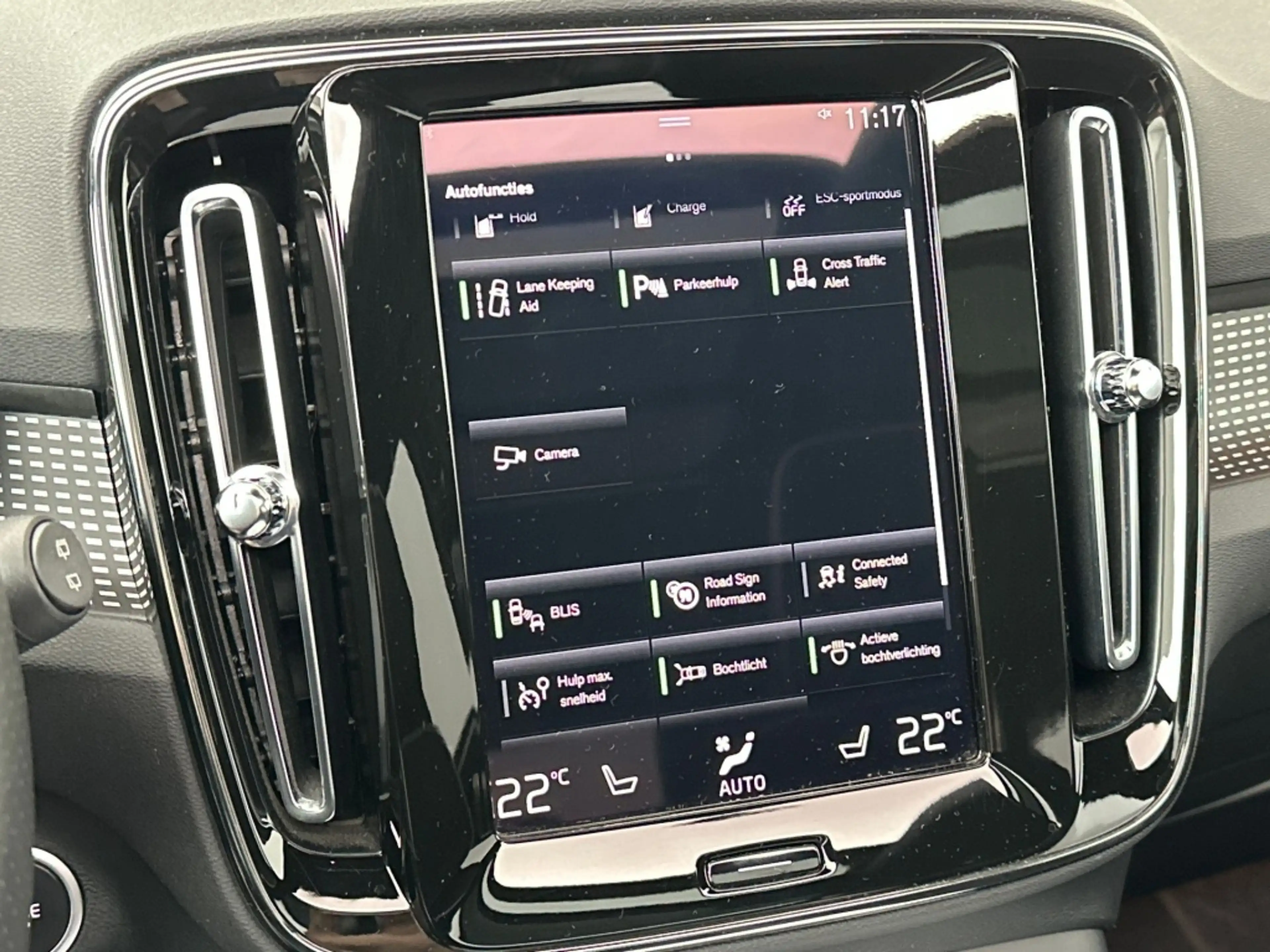 Volvo XC40 T5 262PK Recharge R-Design| Pano| Adap.Cruise| 360 — photo 29