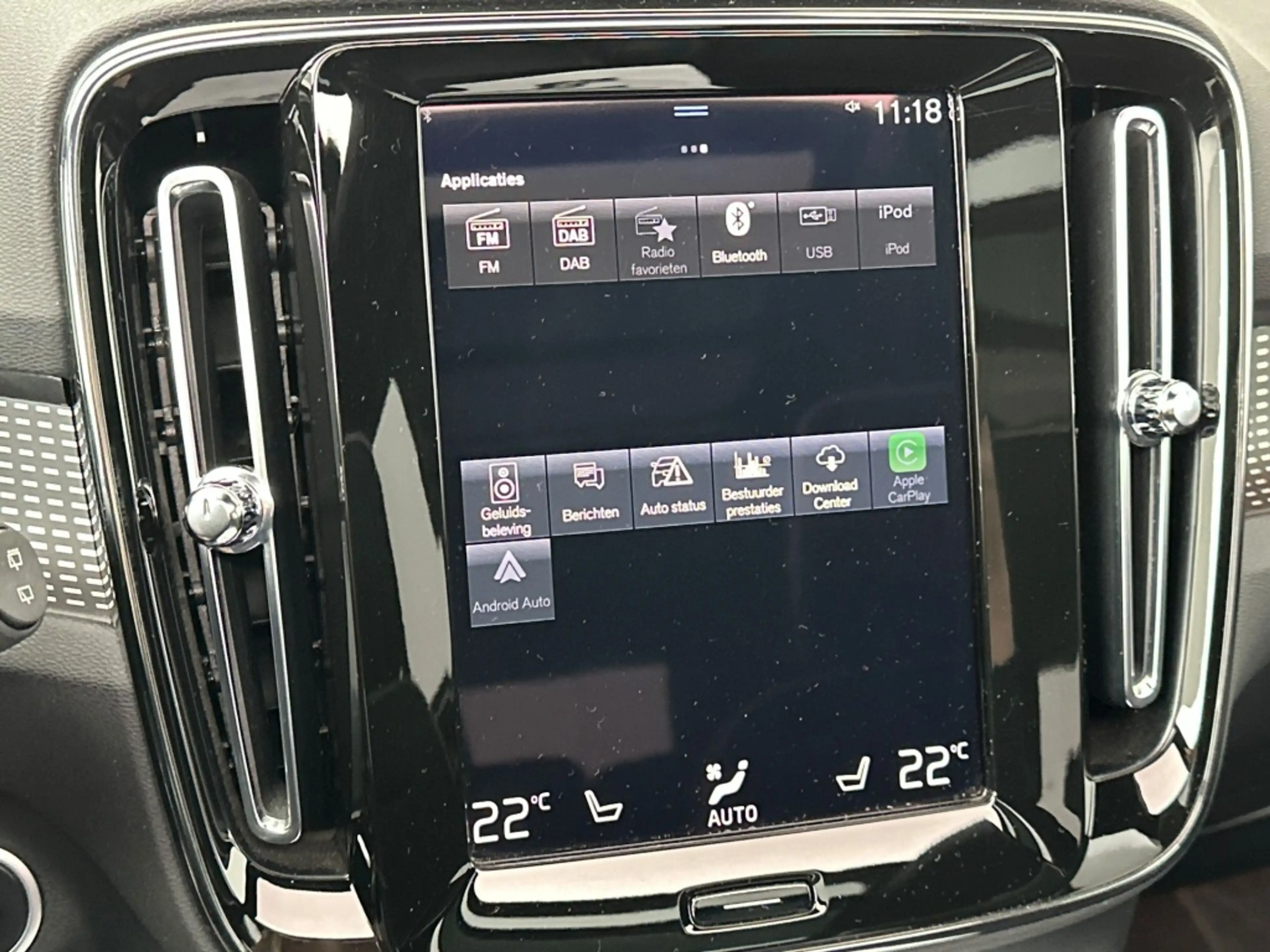 Volvo XC40 T5 262PK Recharge R-Design| Pano| Adap.Cruise| 360 — photo 26