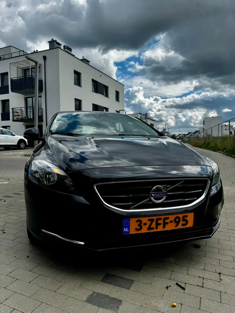 Volvo V40 D4 Summum 2014 NIEUWE APK ONDERHOUD ✅ FULL Zwart - 2