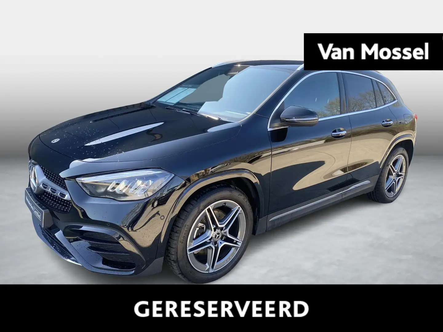 Mercedes-Benz GLA 200 AMG Line + PARKEERSENSOREN + CAMERA + LED + Schwarz - 1