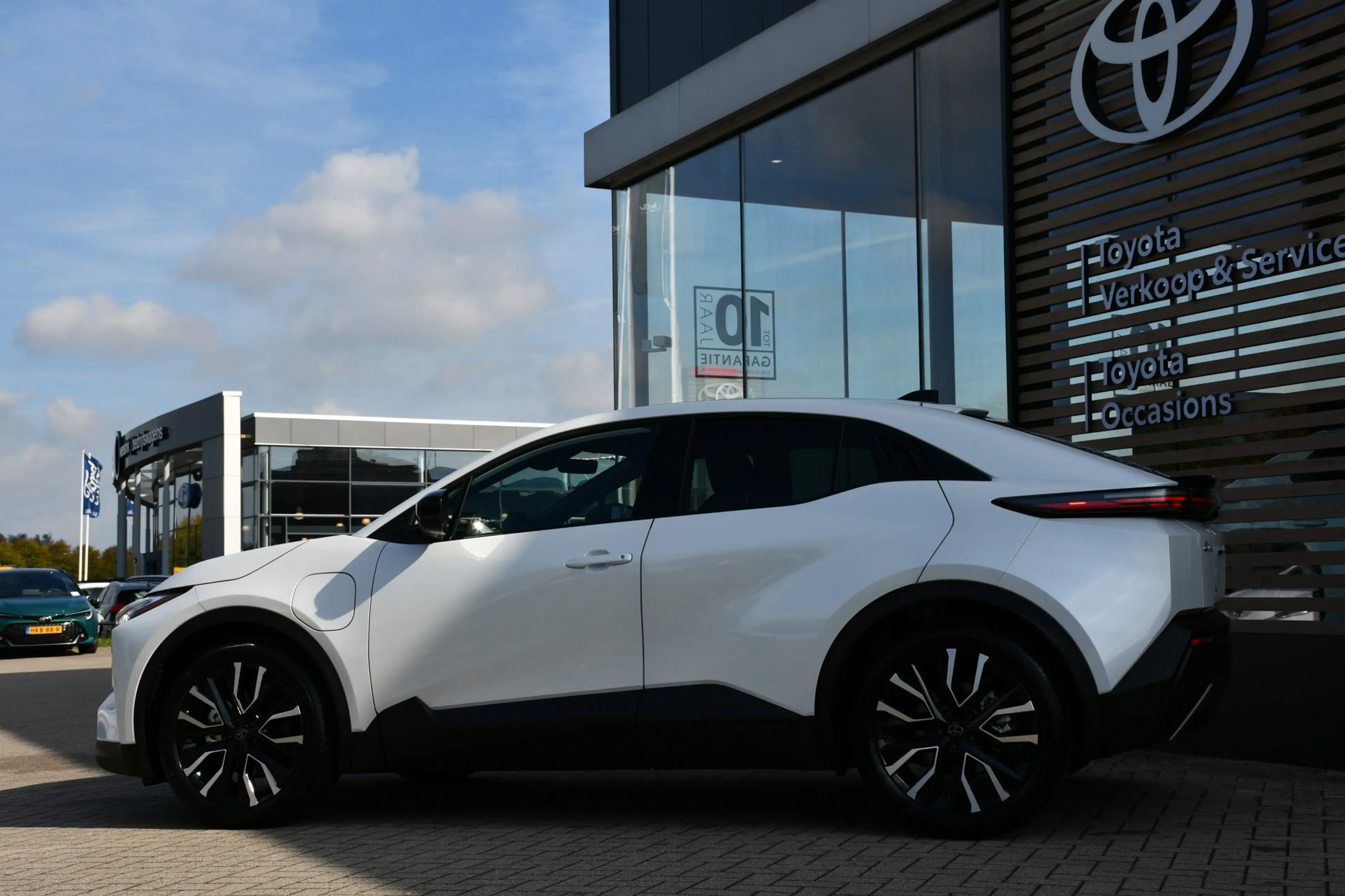 Toyota C-HR+ First Edition 77 kWh 224pk | Nieuw | Lichtmetalen — photo 5