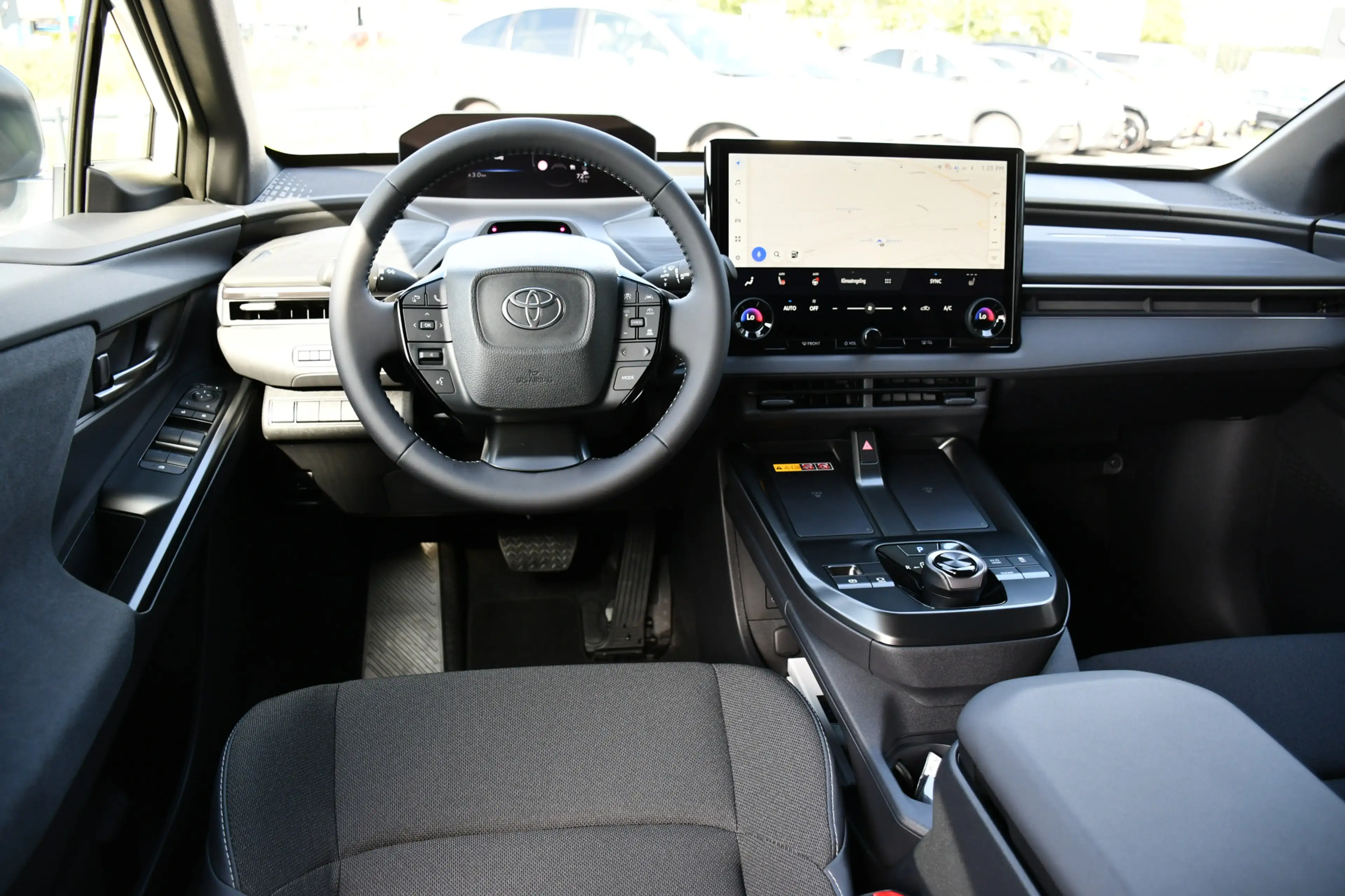 Toyota C-HR+ First Edition 77 kWh 224pk | Nieuw | Lichtmetalen — photo 2