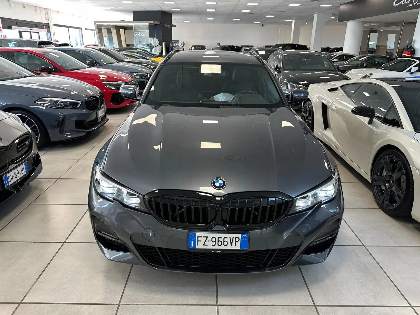 BMW 320 d Touring xdrive Msport auto Gris - 2