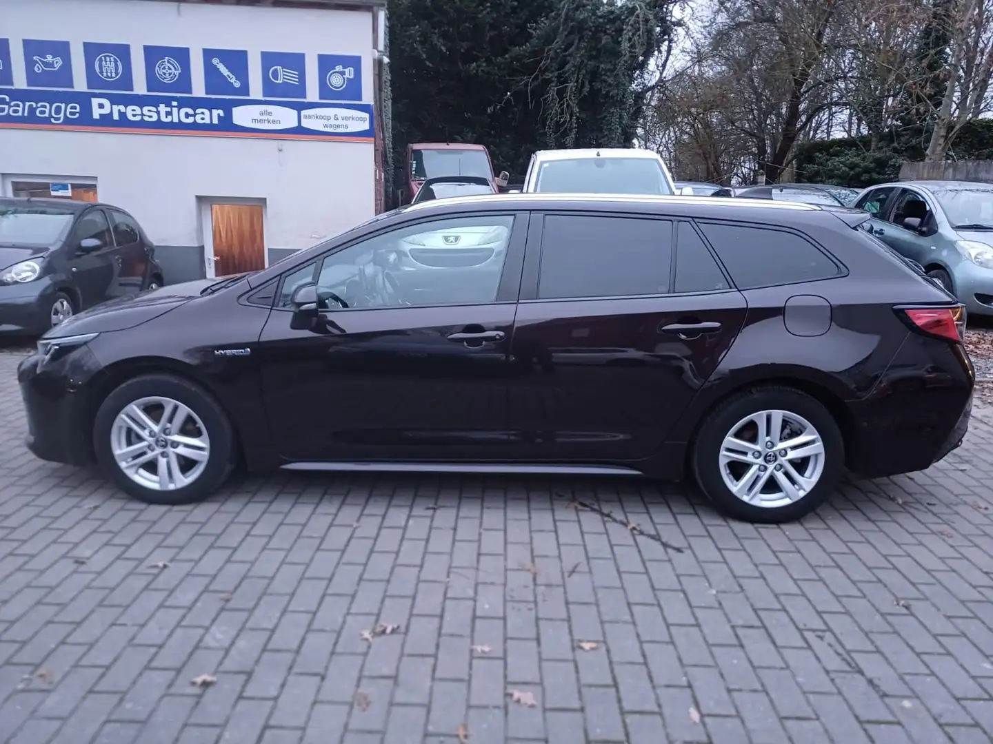Toyota Corolla Corolla Hybrid 1.8 Premium Plus e-CVT Noir - 2