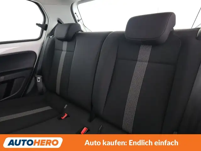 Volkswagen Up! view 14