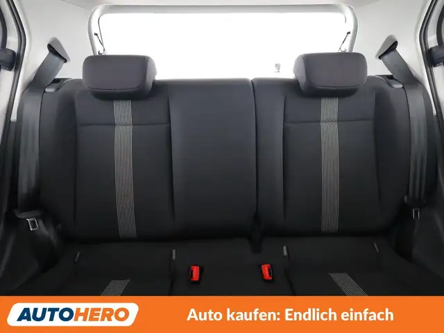 Volkswagen Up! view 15
