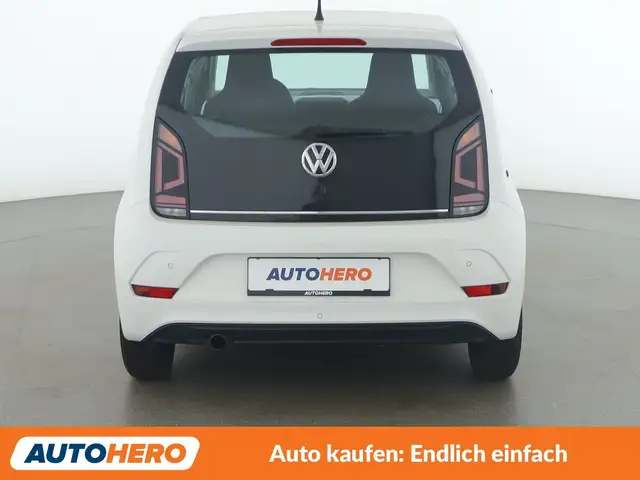 Volkswagen Up! view 5