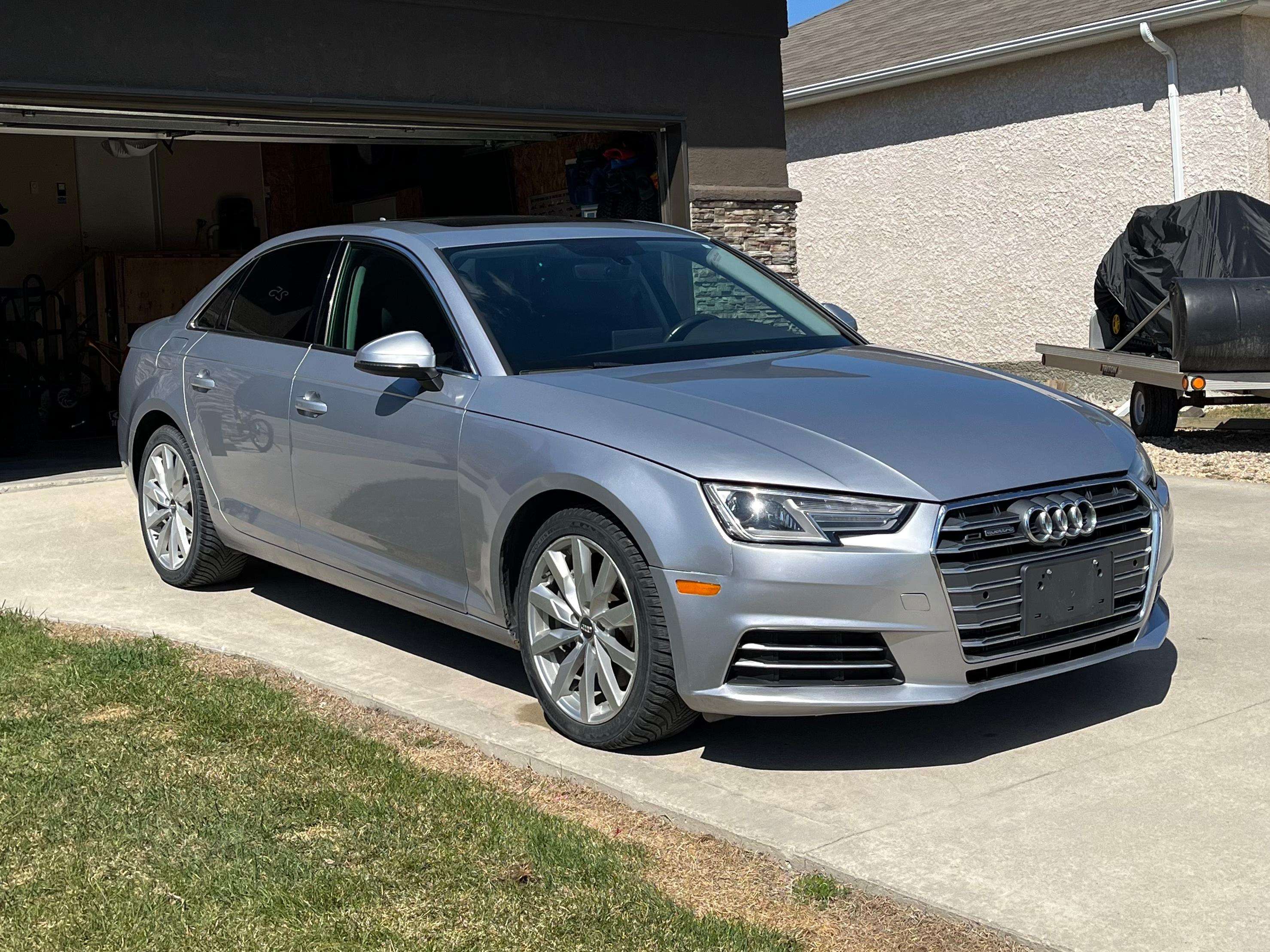 2017 Audi A4 Komfort alt 2