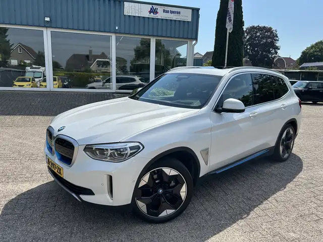 BMW iX3 High Executive 80 kWh,/Panoramadak,/trekhaak /SOH