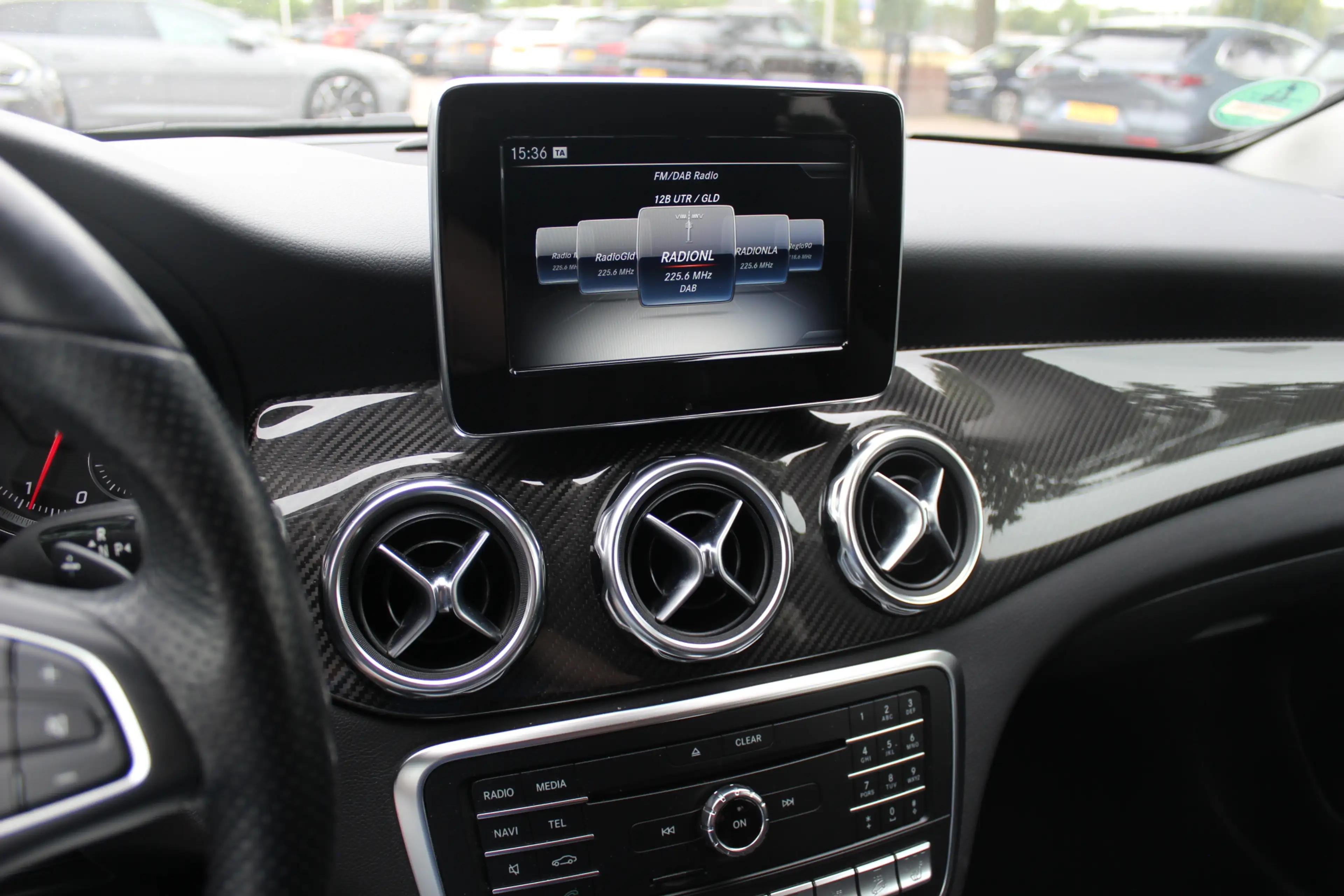Mercedes-Benz GLA 250 4Matic Premium Plus / Trekhaak / 360Camera / Elekt — photo 19