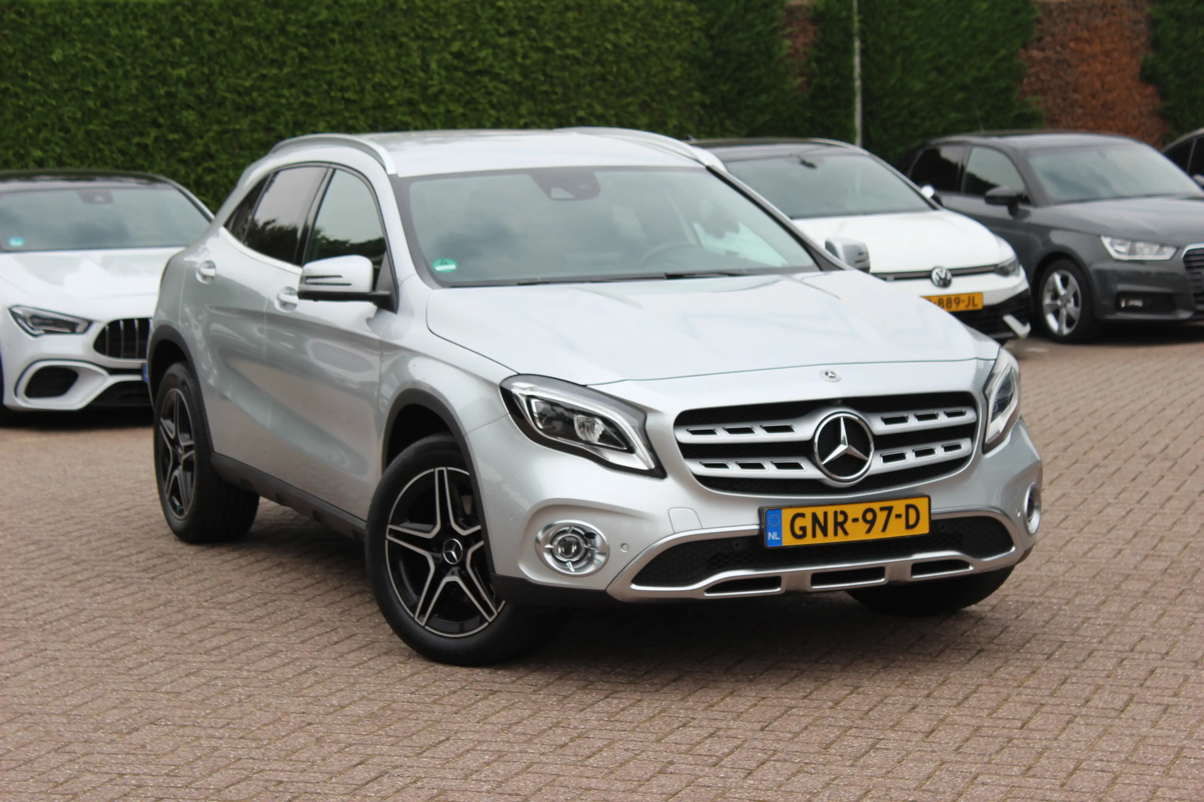 Mercedes-Benz GLA 250 4Matic Premium Plus / Trekhaak / 360Camera / Elekt